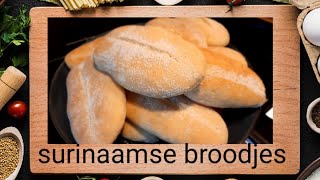 Surinaamse broodjes food bread crunchy outside soft inside lekker met kip kerrie of bakkeljauw [upl. by Annora]