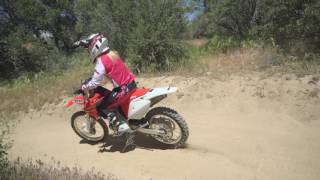 2017 Honda CRF250X amp 2017 Suzuki RMX450Z  Dirt Rider Beginners Test [upl. by Rubenstein]