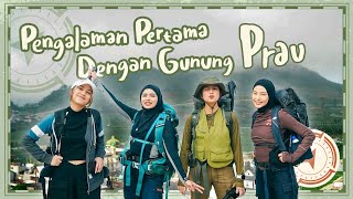 Naik Gunung Prau Ditemenin Dara Arafah Pengalaman Pertama Jadi Pendaki  KVLOG134 [upl. by Gnot469]