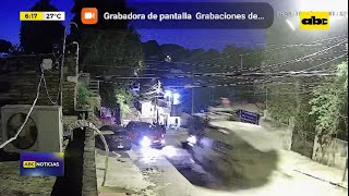 Pudo ser una tragedia camión hidrante de la Policía perdió los frenos y terminó en un arroyo [upl. by Ernest256]