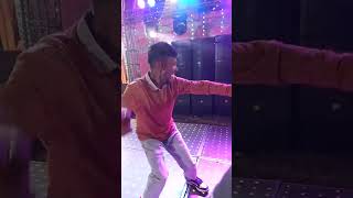 Jhatka mare la  bhojpuri dance wedding funny love [upl. by Kramnhoj871]