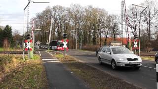 Bahnübergang quotLingener Straßequot Emsbüren Leschede  BÜS72  langsame Schranken [upl. by Acinorrev196]