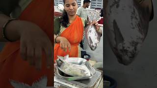 fish paplet supersize fishlover seafood fishmarket navimumbai [upl. by Yasmin]