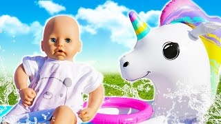 Juegos de Muñecas para chicas ¡Unicornios y Baby Annabelle en la piscina [upl. by Orips]