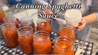 Pressure Canning Home Grown Tomato Spaghetti Sauce [upl. by Arada]