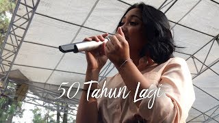 Marion Jola  50 Tahun Lagi Live At Ciwalk Bandung [upl. by Elrem177]