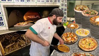 Succulenti Pizze con Impasto 100 BIOLOGICO Cotte nel Forno a Legna Pizzeria quotLa Farinellaquot Torino [upl. by Suiravat340]