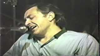 Pierangelo Bertoli A muso duro live 1986 [upl. by Enytnoel]