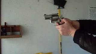 Ruger Super Redhawk Alaskan 454 Casull Muzzle Flash [upl. by Malynda399]