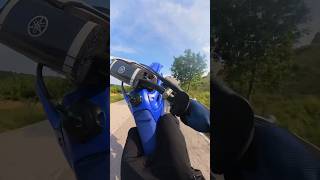 YZ 125 WHEELIE RAW SOUND fullgass italianlake yz125 bikelife gardalake yamaha [upl. by Yetty]