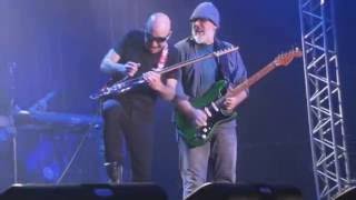 JOE SATRIANI  MIKE KENEALLY If I Could Fly GUITARE EN SCENE FESTIVAL 2016 [upl. by Lazaro66]