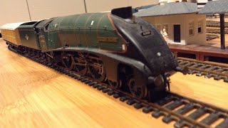 Hornby A4 60031 “Golden Plover” Wheel Slip in Slow Motion [upl. by Reginnej]