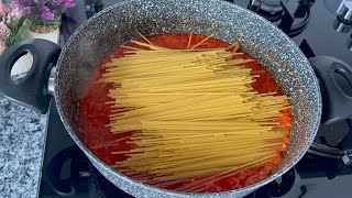 HAŞLAMAK YOK🔝SÜZMEK YOK🔝ENFES SOSUYLA PİŞEN NEFİS SPAGETTİ 🍝 [upl. by Allrud]