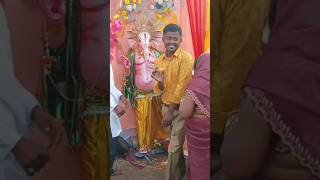 गणपति बप्पा मोरया Ahiyapur me Ganesh ji ladoo dete huye chhath Puja Ahiyapur silverstudiolive [upl. by Ecnarrat]