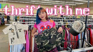 THRIFT WITH ME  10 minute thrift challenge to find clothes to DIY [upl. by Enelam686]