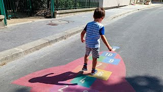 Élève frappée dans une école Paris  le rectorat connaissait les antécédents de linstitutrice [upl. by Carolann15]