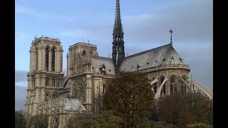 Visite à NotreDame de Paris 1992 [upl. by Otineb]