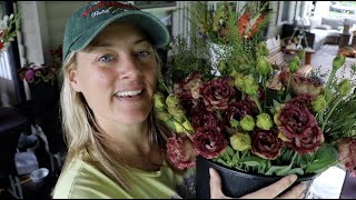 Lisianthus Zinnias and Gladiolus Making Bouquets With My Favorite Flower Flower Hill Farm [upl. by Ailecara508]