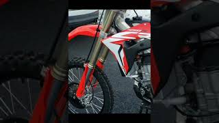 2019 CRF450R FIRST STARTUP [upl. by Aillimat158]