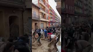 ESPECTACULAR trabajo de voluntarios y vecinos en MASSANASSA [upl. by Pennebaker]