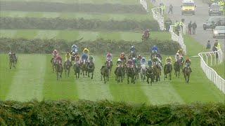 The WORLDs most famous race over jumps  PINEAU DE RE wins the 2014 Grand National [upl. by Nairrad681]