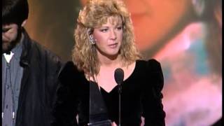 Patty Loveless Wins Favorite Country New Artist  AMA 1989 [upl. by Athelstan]