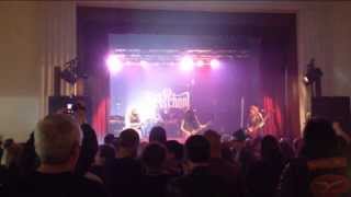 GIRLSCHOOL Hit and run British steel saturday night 2 Fismes FR 05 octobre 2013 [upl. by Edorej]