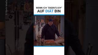 Wer kennts nicht 🙈 kingofqueens shorts diet diät kevinjames pizza lustigeclips food kino [upl. by Eihctir]