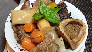 Recette de potaufeu traditionnelle [upl. by Enirhtac]