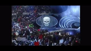 Stone Cold Steve Austin Entrance Pop What A Way To Start Off WWE Smackdown 26102000 [upl. by Elleuqar]