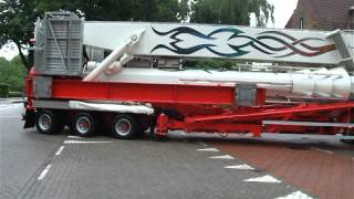 Kermis Tilburg 2012 aankomst transport AIR tweede twee vrachtwagens [upl. by Asli]