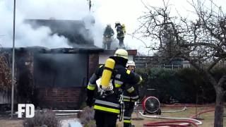 Berliner Feuerwehr  Feuer Laube  Rudow Neuhofer Strasse  10032010 [upl. by Marcelia553]