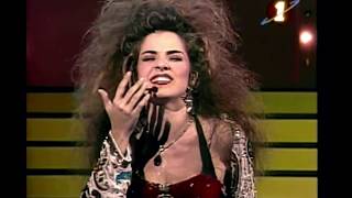 Gloria Trevi  Con Los Ojos Cerrados HD [upl. by Joub249]