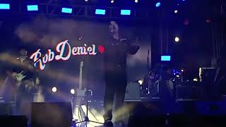 Rob deniel  Pagibig Live Eton Centris [upl. by Eldora]