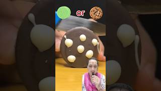 Guess the challenges sponge aur cookies 😱shorts chocolate funny cookies challenge [upl. by Algar314]