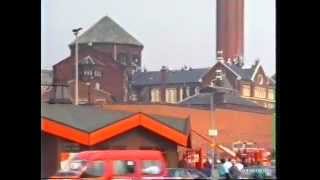 Manchester Strangeways Prison Riots Rooftop Protest 1st April 1990 [upl. by Eiramlirpa]