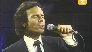 Julio Iglesias Presentación Completa  Festival de Viña del Mar 1981 [upl. by Yrolam]