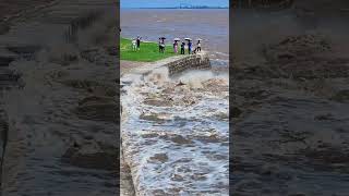 Tide Chasing  Fishing  Catching Fish at the Tides Edge  Qiantang River Tidal Bore Oct 10 [upl. by Graniah]