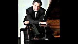 Petras Geniusas  J Haydn piano sonate No 32 in G minor mov 1 [upl. by Ailemrac]