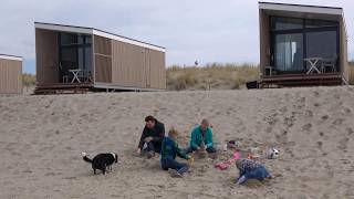 Strandhuisje Kijkduin  NIEUW Slapen op het strand van ZuidHolland [upl. by Ah628]