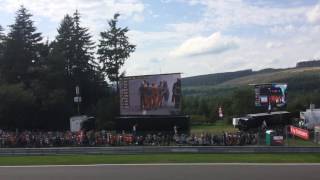 F1 Belgian Grand Prix 2016 Kevin Magnussen crash crowd reaction Kemmel Straight [upl. by Notlok]