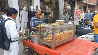 Since 80 Years His Father Started Selling सूजी पानीपुरी चाट  Indian street food [upl. by Bobby]