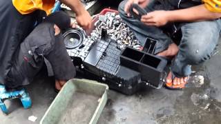 Video Daihatsu Terios  SERVICE AC MOBIL TOYOTA RUSH plus PASANG CABIN FILTER YouTube [upl. by Adilem611]