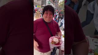 Haciendo una tostada de tártara con frijoles crema queso y chile [upl. by Hatnamas]