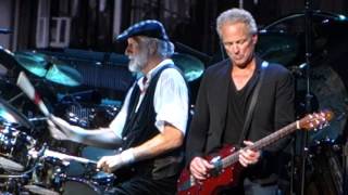 Fleetwood Mac  Gypsy Melbourne 02112015 [upl. by Ntsuj]