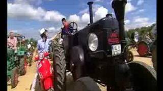 Oldtimer Traktoren im ZDF Fernsehgarten [upl. by Kcirdehs]