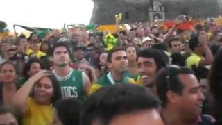 Bollinger FußballFans in Brasilien auf der WM Jubel in Salvador da Bahia [upl. by Nocam]