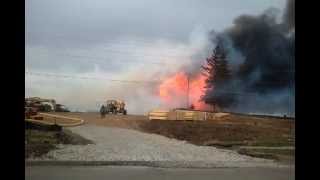 Waterloo Ia Giant fire Building burning down [upl. by Liris]