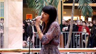 Nolwenn Leroy  Rentrer en Bretagne  Showcase  Nantes 220111 [upl. by Zetnod858]