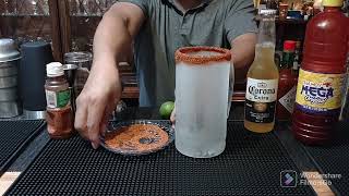 cómo hacer una michelada rica y refrescante [upl. by Sofer]